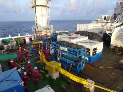 Offshore bend limiter